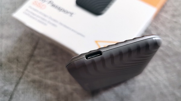 വെസ്റ്റേൺ ഡിജിറ്റൽ മൈ പാസ്‌പോർട്ട് എസ്എസ്ഡി: വില, ലഭ്യത