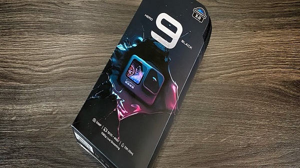 1.4 ഇഞ്ച് ഫ്രണ്ട് കളർ ഡിസ്‌പ്ലേ