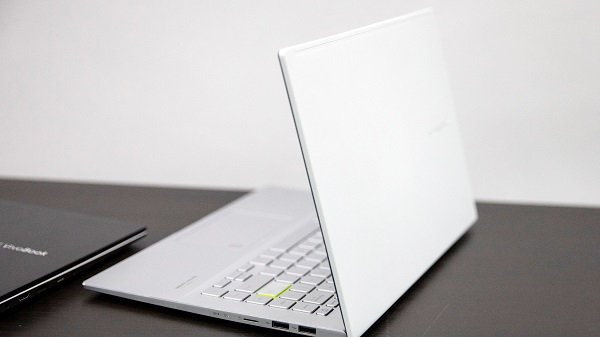 അസ്യൂസ് വിവോബുക്ക് എസ് എസ് 13 (എസ് 333): ഇന്ത്യയിലെ വില, സവിശേഷതകൾ