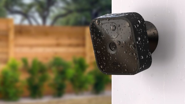 ബ്ലിങ്ക് ഔട്ട്‌ഡോർ വയർലെസ് എച്ച്ഡി സെക്യൂരിറ്റി ക്യാമറ