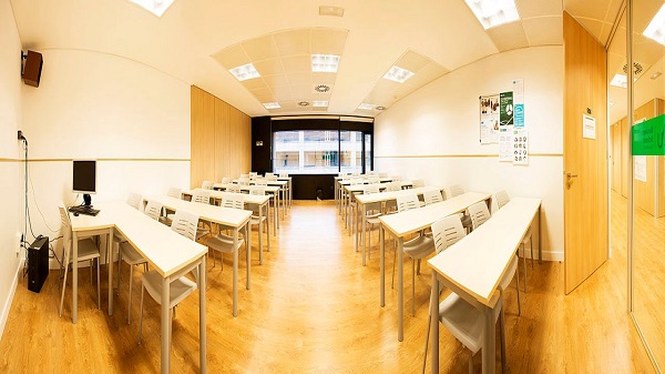 സ്മാർട്ട് ക്ലാസ് മുറികൾ 