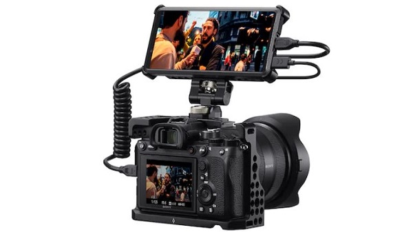 പോളികാർബണേറ്റ് ബോഡി