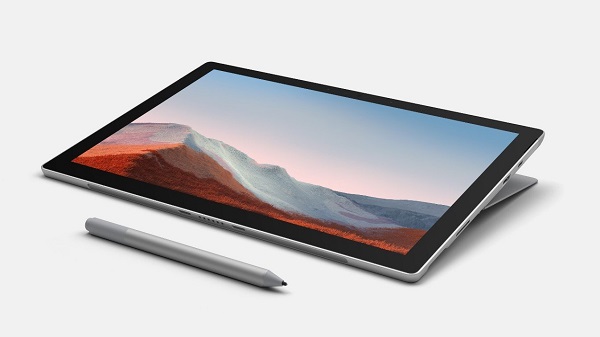 സ്റ്റീരിയോ സ്പീക്കറുകളും ഡ്യുവൽ ഫാർ-ഫീൽഡ് സ്റ്റുഡിയോ മൈക്കുകളും