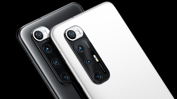 ക്വാഡ്-റിയർ ക്യാമറ