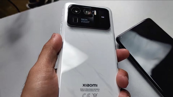 ക്യാമറകളുമായി വരുന്ന ഷവോമിയുടെ എംഐ 11 