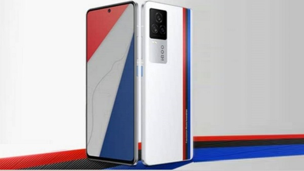 ഐക്യുഒ 7 ലെജന്റ് ബി‌എം‌ഡബ്ല്യു എം മോട്ടോർ‌സ്പോർട്ട് എഡിഷൻ ഇന്ത്യയിൽ അവതരിപ്പിക്കും