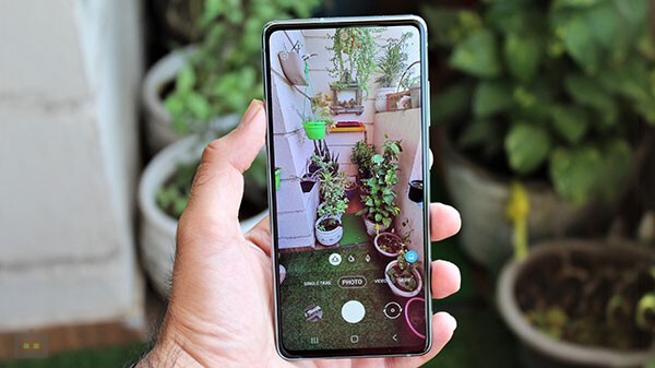 സ്നാപ്ഡ്രാഗൺ 865 അധിഷ്ഠിത 5 ജി വേരിയന്റ് 