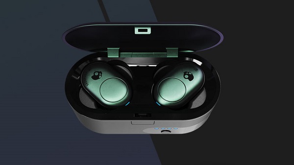 ഐ‌പി‌എക്സ് 4 വാട്ടർ ആൻഡ് സ്വെറ്റ്‌ റെസിസ്റ്റൻസ് 