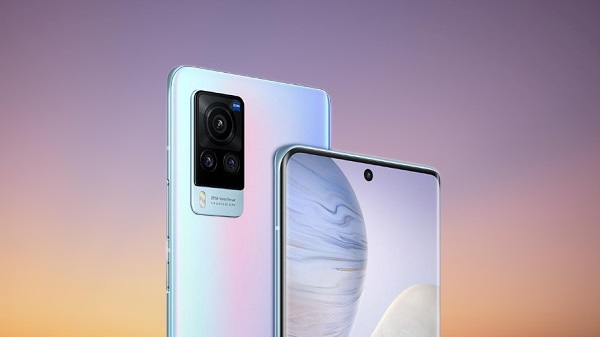 മൂന്ന് ക്യാമറകൾ