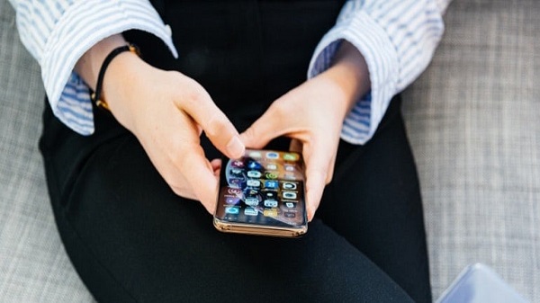 പഴയ മൊബൈൽ നമ്പരുപയോഗിച്ച് അക്കൗണ്ടിലെ മുഴുവൻ പണവും തട്ടാം