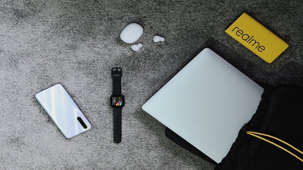 റിയൽ‌മിയിൽ നിന്നും വരാനിരിക്കുന്ന ലാപ്‌ടോപ്പുകൾ