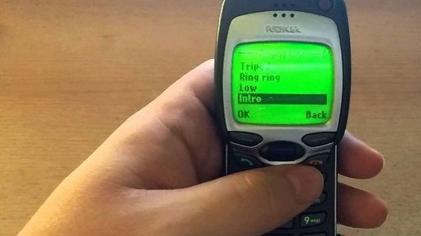 ഒരു ബേസിക് ഹാൻഡ്‌സെറ്റ് കരുതുക