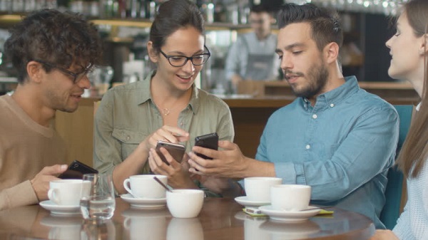 സ്മാർട്ട്ഫോൺ ഡിസ്ട്രാക്ഷൻ 