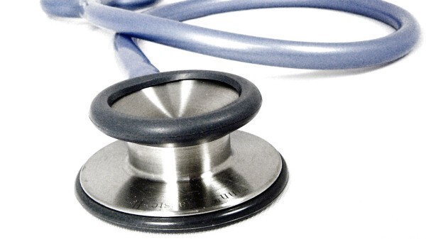 ഇന്റർനെറ്റ് കണക്ഷൻ എടുക്കുവാൻ ശ്രമിച്ച ഡോക്‌ടർക്ക്‌ നഷ്ട്ടമായത് 74,000 രൂപ