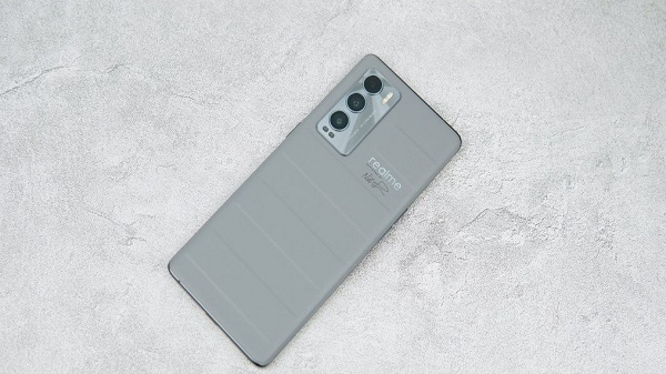 റിയൽ‌മി ജിടി മാസ്റ്റർ എഡിഷൻ, റിയൽ‌മി ജിടി എക്സ്പ്ലോറർ മാസ്റ്റർ എഡിഷൻ സ്മാർട്ഫോണുകൾ ഇന്ന് അവതരിപ്പിക്കും