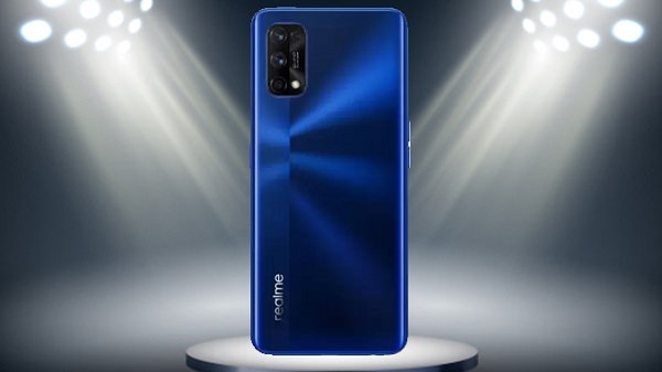 ക്വാഡ് റിയർ ക്യാമറ 