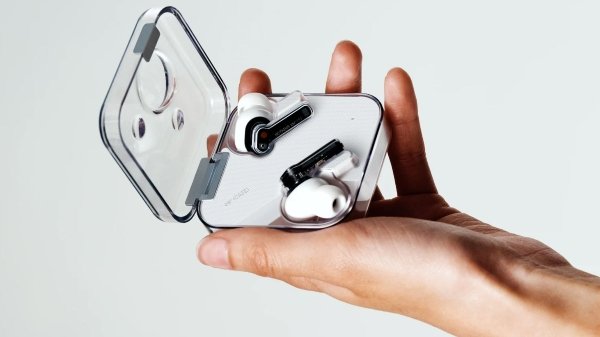 നത്തിംഗ് ഇയർ (1) ഇയർബഡുകളുടെ വിലയും, ലഭ്യതയും