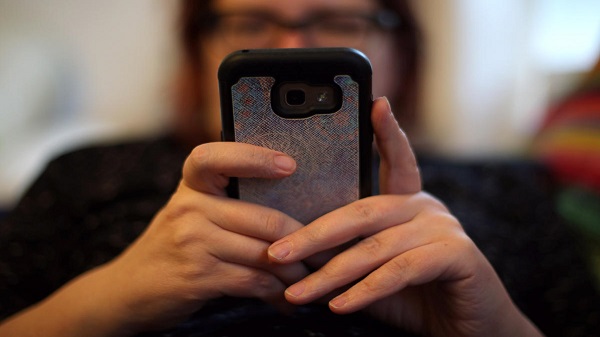 11,250 അടി ഉയരത്തിൽ നിന്ന് താഴേക്ക് പതിച്ച ഐഫോൺ എക്‌സ് 