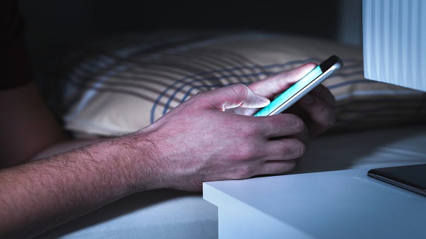 വാട്ട്സ്ആപ്പ് സെക്സ്റ്റിങ്ങിനെ കുറിച്ച് മാതാപിതാക്കൾ തീർച്ചയായും അറിഞ്ഞിരിക്കേണ്ട കാര്യങ്ങൾ