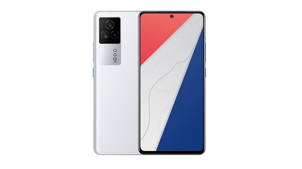 ഐക്യുഒഒ 7 ലെജൻഡ്