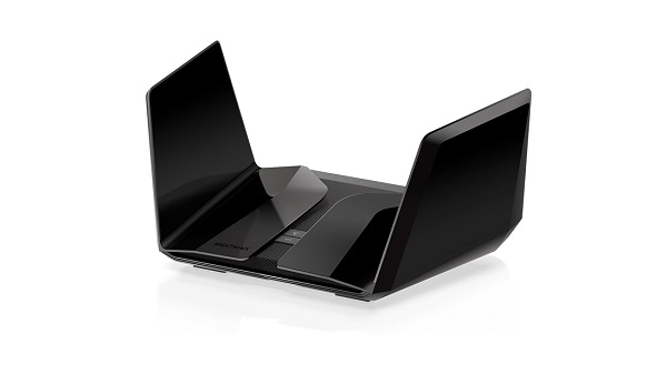 നെറ്റ്ഗിയർ നൈതവക് ട്രൈ-ബാൻഡ് RAXE500 വൈഫൈ 6ഇ റൂട്ടർ