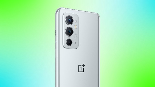 ഓപ്പോ റെനോ 7 പ്രോ vs വൺപ്ലസ് 9ആർടി