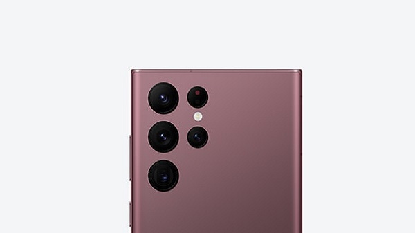 നാല് പിൻക്യാമറകൾ