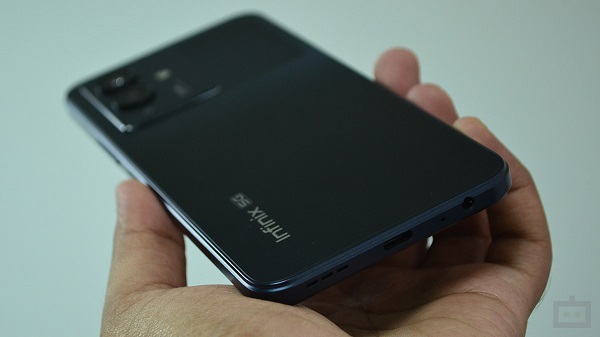 Infinix Note 12 Pro 5G Review: ഡിസൈൻ