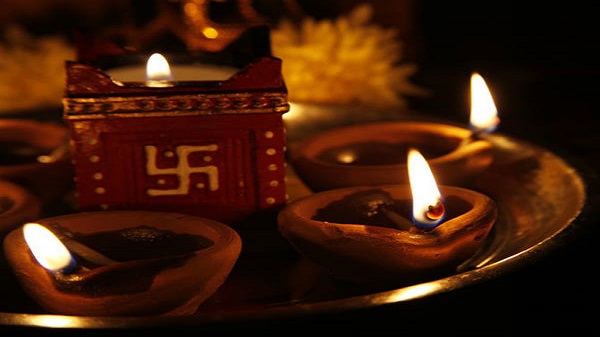 മൗസ് ഉപയോഗിച്ച് ക്ലിക്ക് ചെയ്യുക