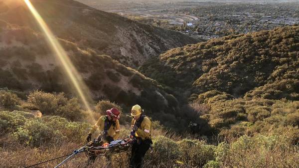 രക്ഷാദൗത്യ സേനാംഗങ്ങൾ