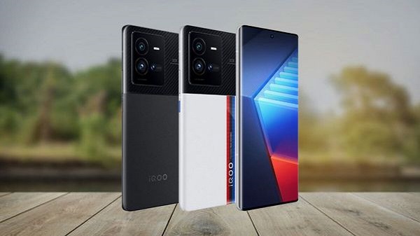 ഐക്യൂ 11 ന്റെ വില