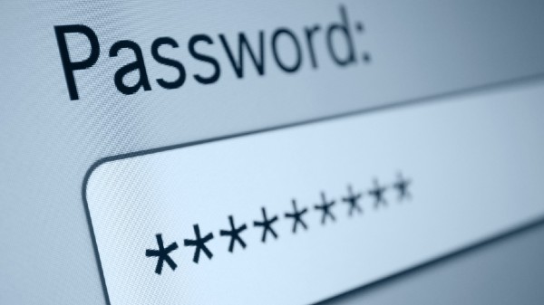 പാസ്വേഡ് ഒക്കെ ഒരു തമാശയല്ലേ ചേട്ടാ, വിട്ടുകള! 