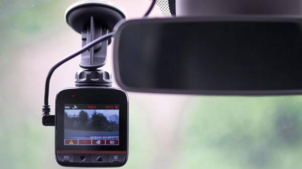 പഴയ ആൻഡ്രോയിഡ് സ്മാർട്ട്ഫോൺ ഡാഷ്ക്യാം ആക്കാൻ ഗൂഗിൾ പഴയ ആൻഡ്രോയിഡ് സ്മാർട്ട്ഫോൺ ഡാഷ്ക്യാം ആക്കാൻ ഗൂഗിൾ