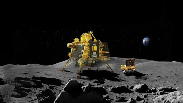 'അ‌മ്പിളിയമ്മാവന്റെ' മുറ്റത്ത് ചുവടുവച്ച് കുഞ്ഞ് 'പ്രഗ്യാൻ'