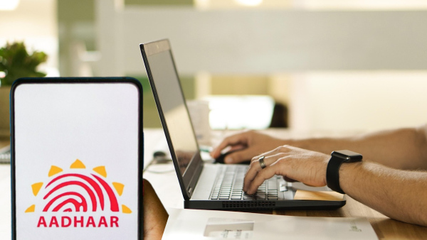 ആധാറിലെ തെറ്റ് സൗജന്യമായി തിരുത്താനുള്ള സമയം 14ന് തീരും