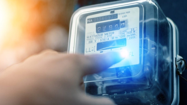 വൈദ്യുതി ബില്ല് അടയ്ക്കുമ്പോൾ ശ്രദ്ധിക്കുക; ബാങ്കിലെ പണം മുഴുവൻ തീരും വൈദ്യുതി ബില്ല് അടയ്ക്കുമ്പോൾ ശ്രദ്ധിക്കുക; ബാങ്കിലെ പണം മുഴുവൻ തീരും