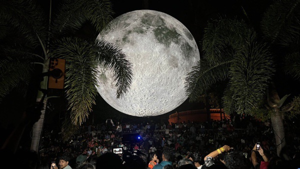 ചന്ദ്രനും ചൊവ്വ​യും തൊട്ടടുത്ത്; ഗ്ലോബൽ സയൻസ് ഫെസ്റ്റിവലിന് തുടക്കം