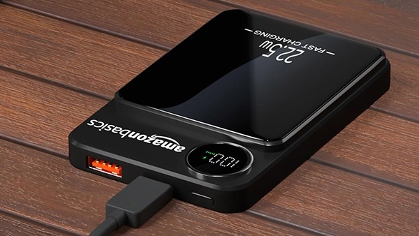 പവർ വരട്ടെ ...! പവറാകാൻ ഈ പവർ ബാങ്ക് കിടിലൻ ആണ്..