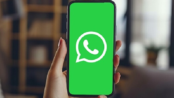 അൽ അന്ന മിനവഹ, അൽ ഒട്ടഹ! ഇനി സ്റ്റാറ്റസിൽ നിങ്ങൾക്ക് എന്തും പറയാം