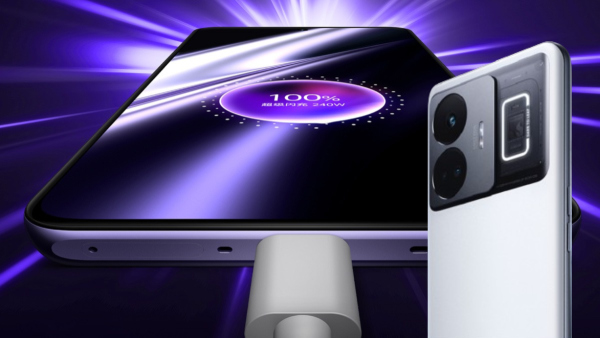 ഹൗ വല്ലാത്ത ജാതി! 300W ഫാസ്റ്റ് ചാർജിങ്ങുമായി റിയൽമി