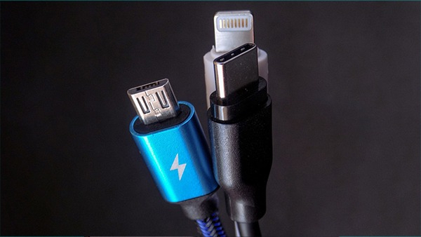 സ്റ്റാൻഡേർഡ് ചാർജിംഗ് കണക്റ്റർ നിർബന്ധമാക്കാനൊരുങ്ങി സർക്കാർ