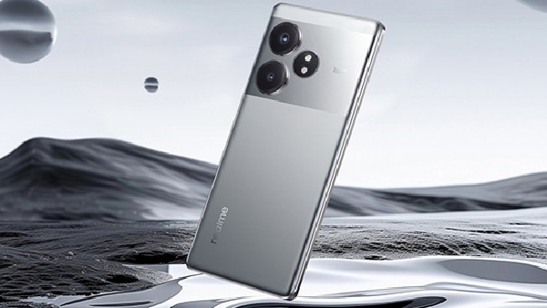 അടിച്ച് കയറി വാ! റിയൽമി ജിടി 6 എത്തുന്നു..വൺപ്ലസ്സിനെ തൂക്കുമോ ഈ റിയൽമ