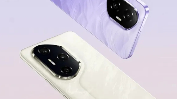 ഹോണർ കളത്തിലിറക്കുന്നത് അസ്സൽ പോരാളിയെ ഹോണർ കളത്തിലിറക്കുന്നത് അസ്സൽ പോരാളിയെ