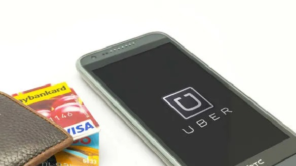 എല്ലാം മുകളിൽ ഒരാൾ അറിയുന്നുണ്ട് ! എല്ലാം മുകളിൽ ഒരാൾ അറിയുന്നുണ്ട് !