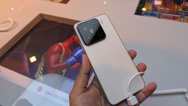 ആപ്പിളിന് കട്ട ഭീഷണി, ഗൂഗിളിനും പണിയാവും! ആപ്പിളിന് കട്ട ഭീഷണി, ഗൂഗിളിനും പണിയാവും!