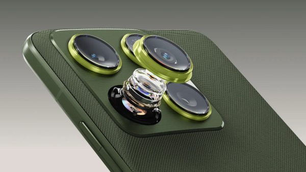 ഇന്ത്യയിൽ ഇനി എഡ്ജ് 70 യുഗം; മോട്ടറോള എഡ്ജ് 70 എത്തി