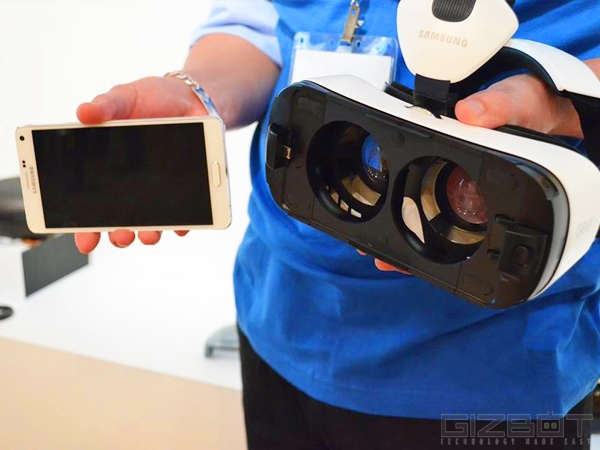 Samsung Gear VR First Look