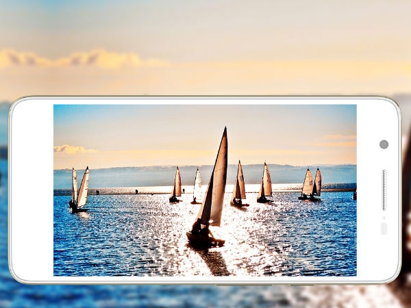 Micromax Canvas Hue AQ5000