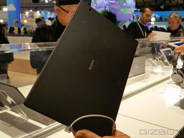 Sony Xperia Z4 Tablet First Look