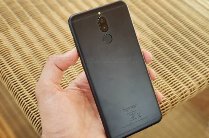 Honor 9i First Impressions